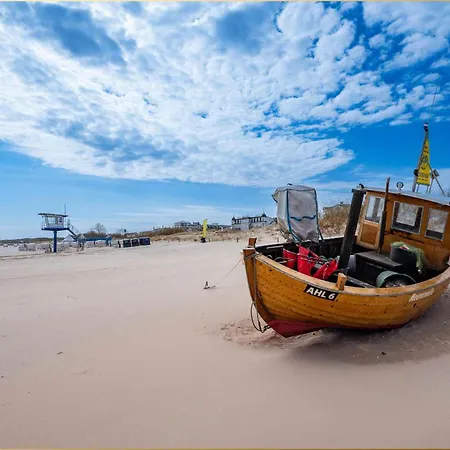 Am Bahnhof Am Bahnhof